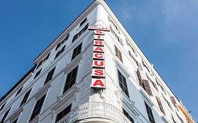 ラエリ ホテル シラクーサ